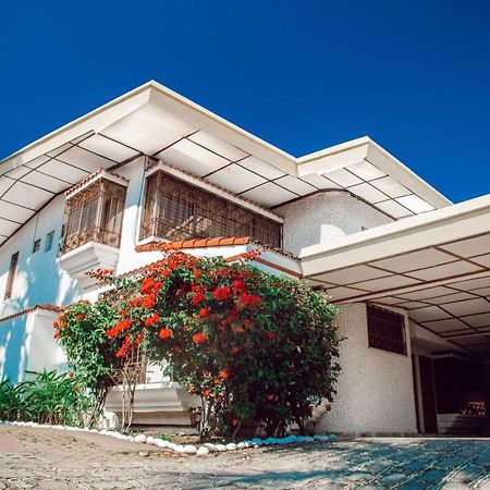 Hotel Santa Elena San Salvador Exterior photo