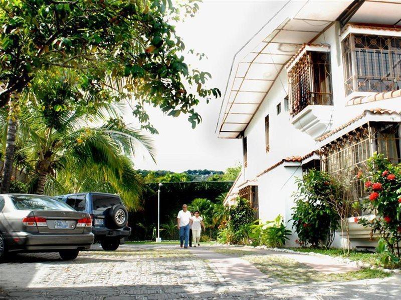 Hotel Santa Elena Antiguo Cuscatlan Exterior photo